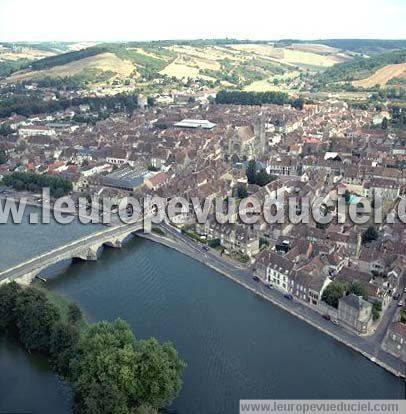 Photo aérienne de Villeneuve-sur-Yonne