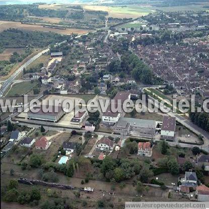 Photo aérienne de Villeneuve-sur-Yonne