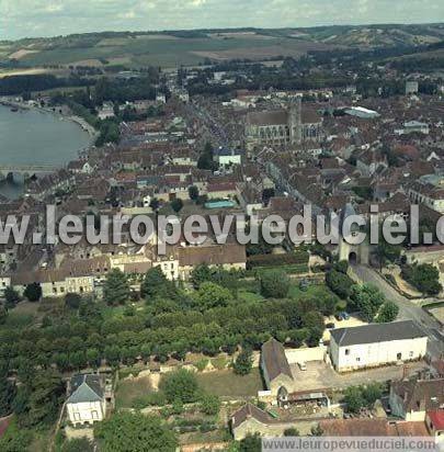 Photo aérienne de Villeneuve-sur-Yonne