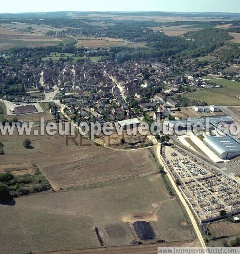 Photo aérienne de Vermenton