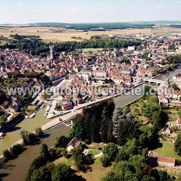 Photo aérienne de Clamecy