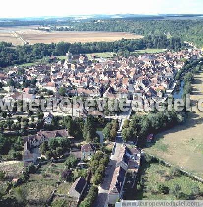 Photo aérienne de Noyers