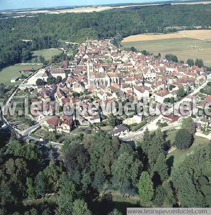 Photo aérienne de Noyers