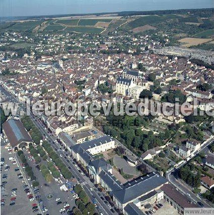 Photo aérienne de Joigny