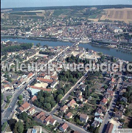 Photo aérienne de Joigny