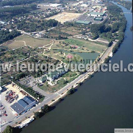 Photo aérienne de Joigny