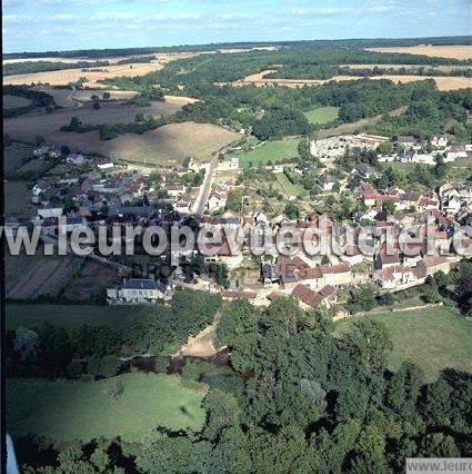 Photo aérienne de L'Isle-sur-Serein