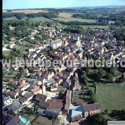 Photo aérienne de L'Isle-sur-Serein