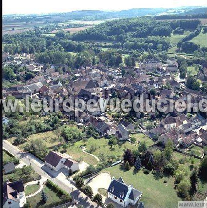 Photo aérienne de L'Isle-sur-Serein