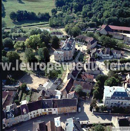 Photo aérienne de L'Isle-sur-Serein