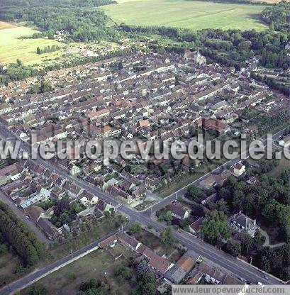 Photo aérienne de Villeneuve-l'Archevêque