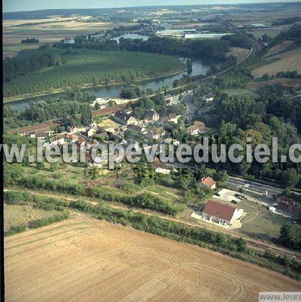 Photo aérienne de Paron