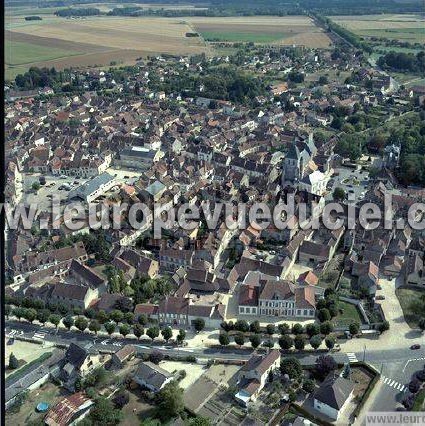Photo aérienne de Brienon-sur-Armanon