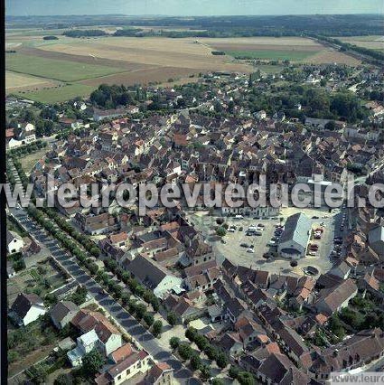 Photo aérienne de Brienon-sur-Armanon