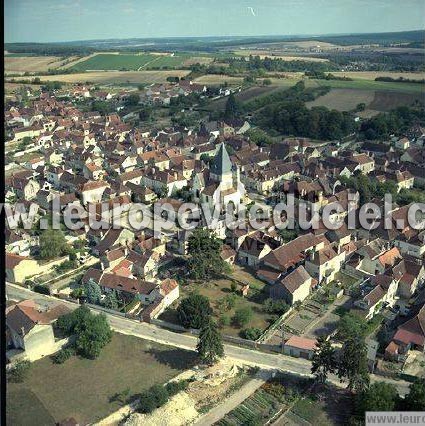 Photo aérienne de pineuil