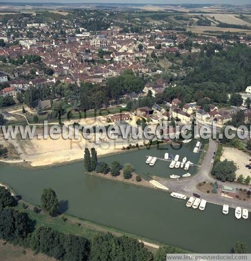 Photo aérienne de Saint-Florentin