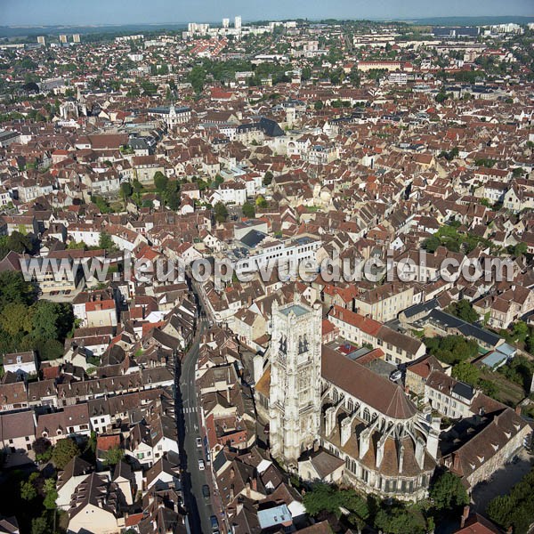 Photo aérienne de Auxerre