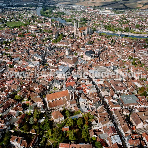 Photo aérienne de Auxerre