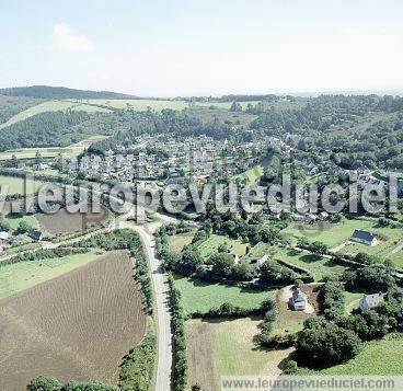 Photo aérienne de Locronan