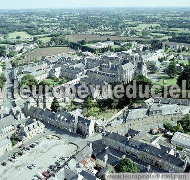 Photo aérienne de Bgard