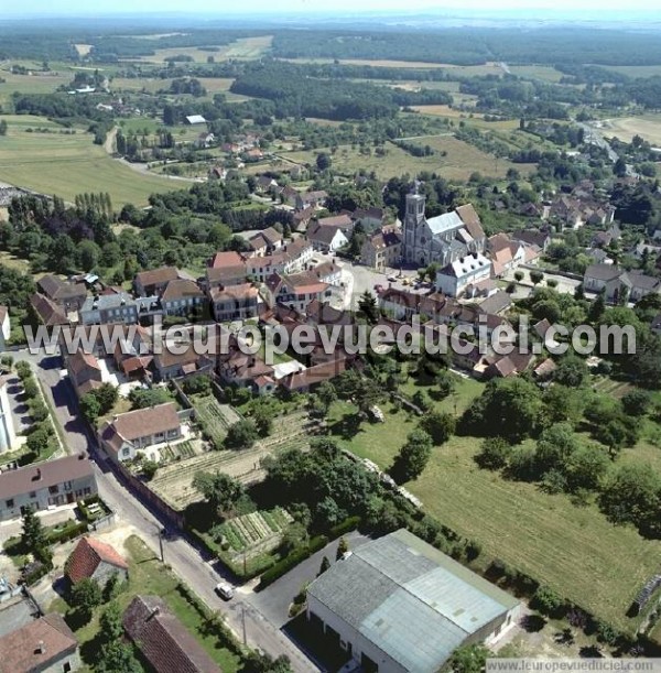 Photo aérienne de Pourrain