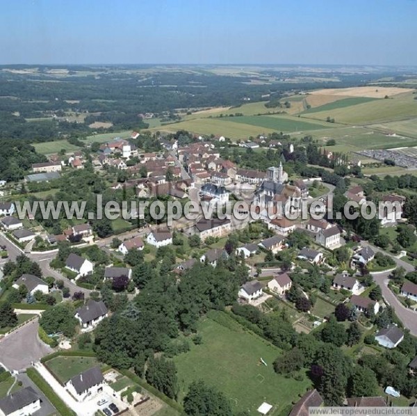 Photo aérienne de Pourrain