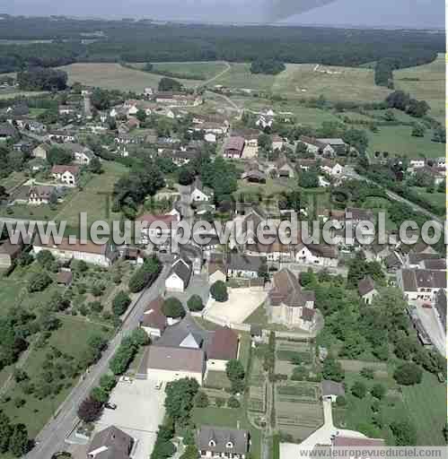 Photo aérienne de Villefargeau