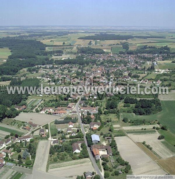 Photo aérienne de Fleury-la-Valle