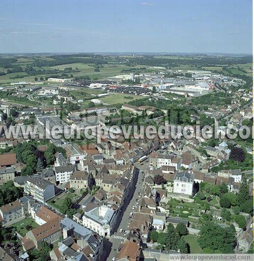 Photo aérienne de Avallon