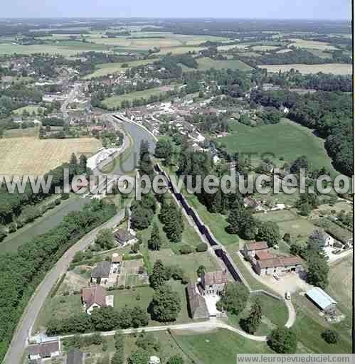 Photo aérienne de Rogny-les-Sept-cluses