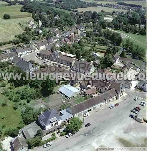 Photo aérienne de Rogny-les-Sept-cluses