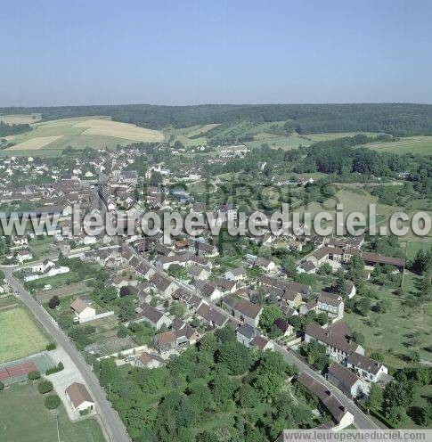 Photo aérienne de Bussy-en-Othe