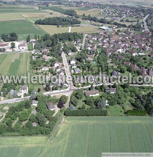 Photo aérienne de Flogny-la-Chapelle