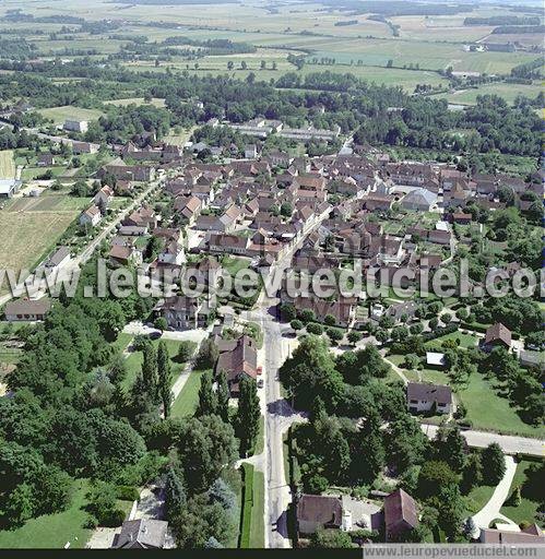 Photo aérienne de Flogny-la-Chapelle