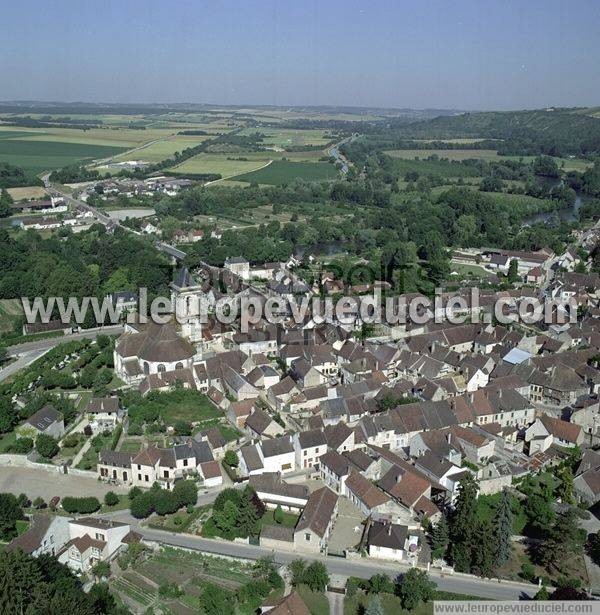 Photo aérienne de Cravant