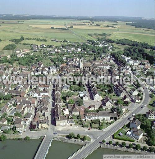 Photo aérienne de Coulanges-sur-Yonne