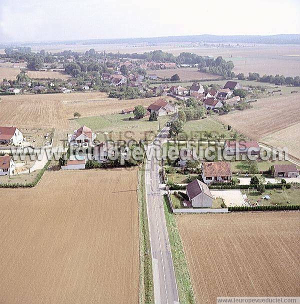 Photo aérienne de Spoy