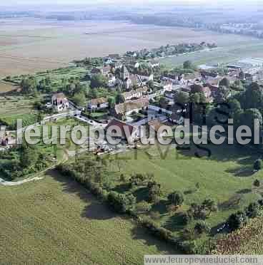 Photo aérienne de Bzouotte