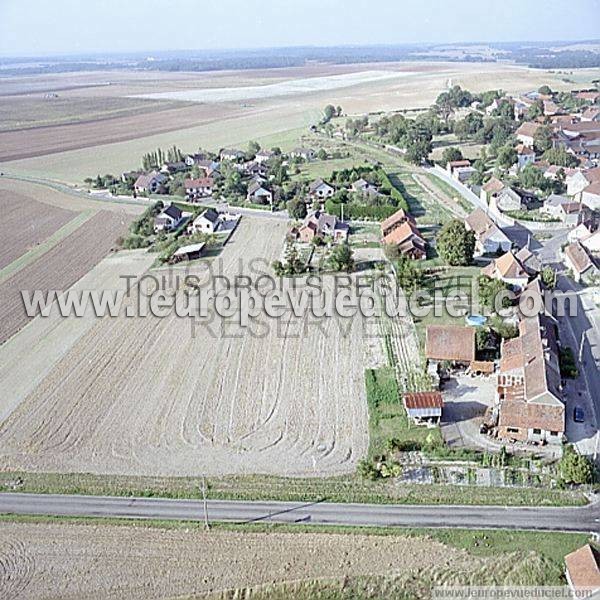 Photo aérienne de Tanay