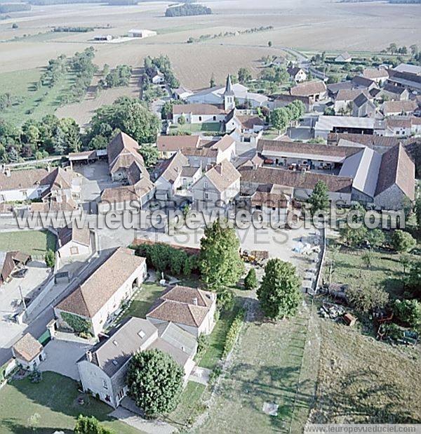 Photo aérienne de Tanay