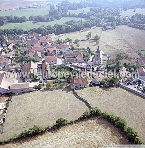 Photo aérienne de Villecomte