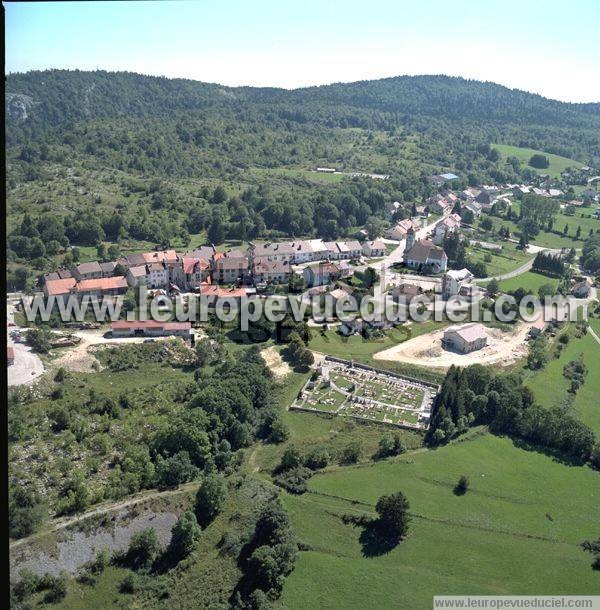 Photo aérienne de La Chaux-du-Dombief