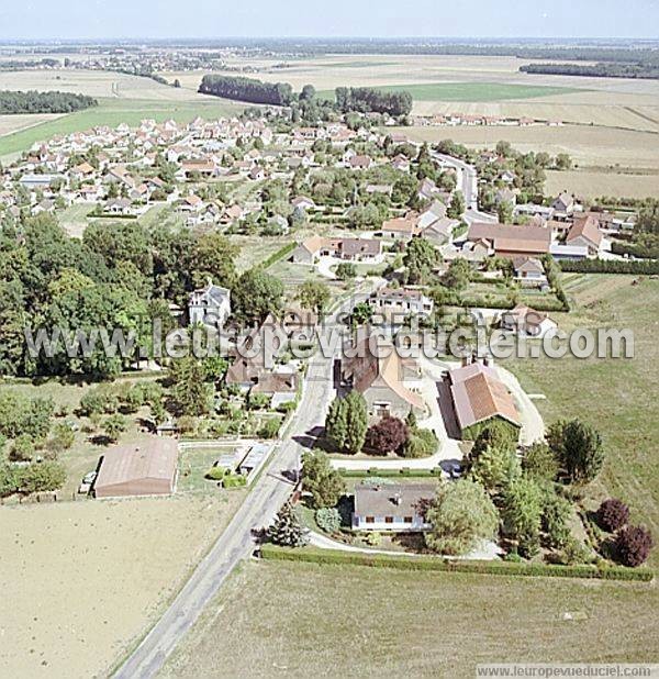 Photo aérienne de Noiron-sous-Gevrey