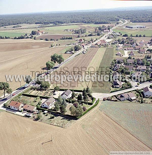 Photo aérienne de Soirans