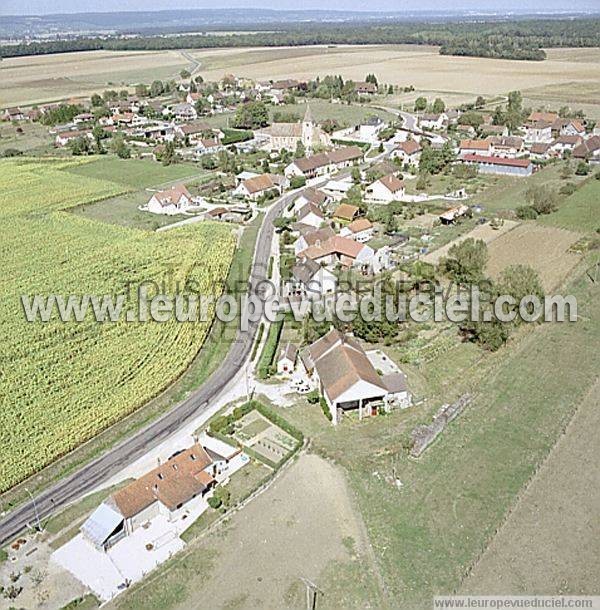 Photo aérienne de Villebichot