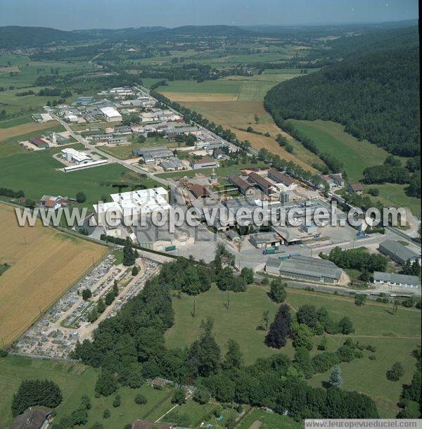 Photo aérienne de Orgelet