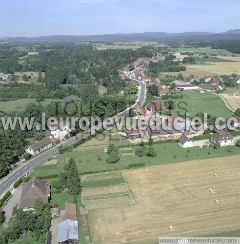 Photo aérienne de Chamblay