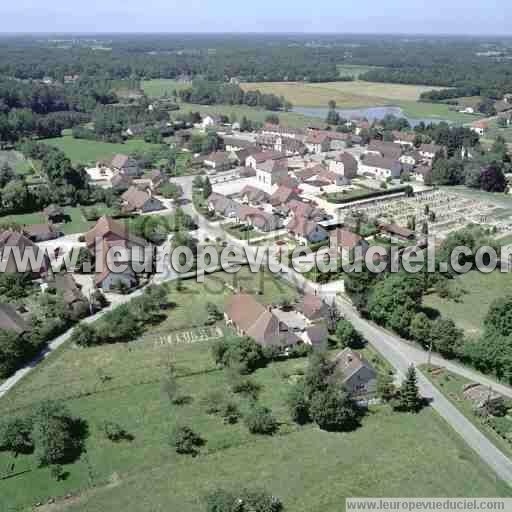 Photo aérienne de Commenailles