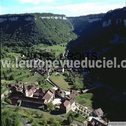 Photo aérienne de Baume-les-Messieurs