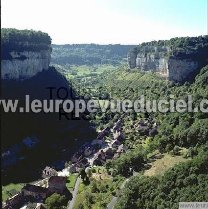 Photo aérienne de Baume-les-Messieurs